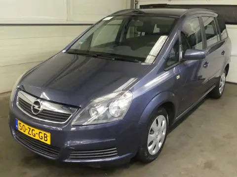 Opel Zafira 1.8 Busin - Airco - Mooie auto! - 7 persoons - Trekhaak