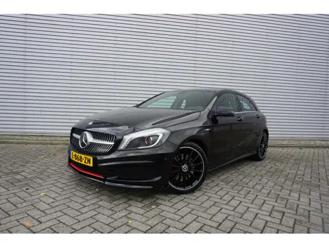Mercedes-Benz A-Klasse 250 Sport AUTOMAAT - Airco / Navi / Carplay / Stoelverw. / Cruise / Camera / 
