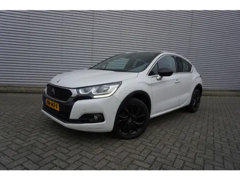 DS DS 4 - CROSSBACK 1.2 PureTech So Chic Climate / Navi / Leder / Cruise / Led / Lm velgen / NAP