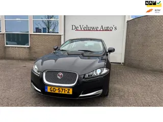 Jaguar XF 2.2D |Camera|Trekhaak|Keyless|Climate|Navigatie|BT