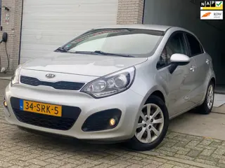 Kia Rio 1.2 CVVT Plus Pack/5drs/nap/2e EIG/dealeronderhouden/ 1jaar apk/ zeer nette auto.