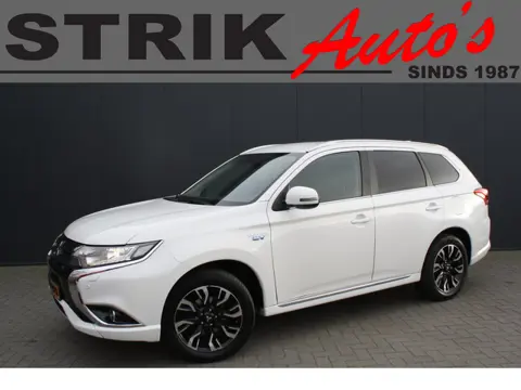 Mitsubishi Outlander 2.0 PHEV Executive Edition - LEDER - NAVIGATIE- CAMERA - PDC