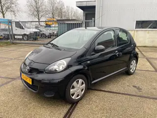 Toyota Aygo 1.0-12V Comfort (bj 2010)