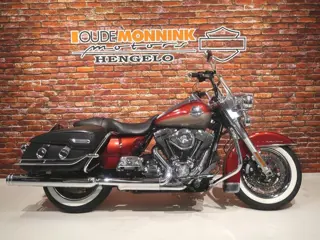Harley-Davidson FLHRC Road King Classic 1580 (bj 2008)