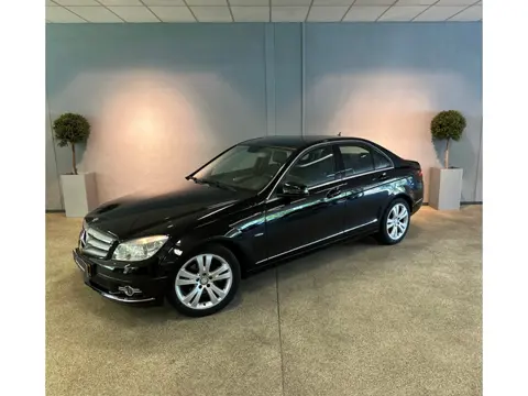 Mercedes-Benz C-klasse 180 CGI Business Edition Avantgarde - Navi - ParkeerSensor - NAP
