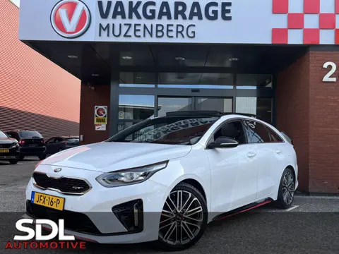 Kia ProCeed 1.6 T-GDI GT // FULL LED // PANO/SCHUIFKANTELDAK // ADAPTIV CRUISE // NAVI + CARPLAY // 