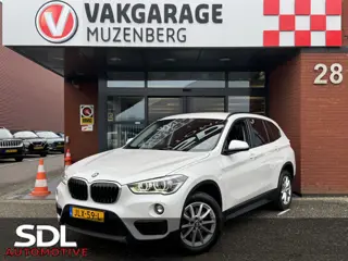 BMW X1 sDrive20i Executive // LEDEREN BEKLEDING // MEMORY SEAT // ELEK. ACHTERKLEP // NAVI // CAMERA