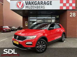 Volkswagen T-Roc 1.0 TSI Sport // ADAPT. CRUISE // DODEHOEK // NAVI // APPLE-ANDROID AUTO // PDC V+A