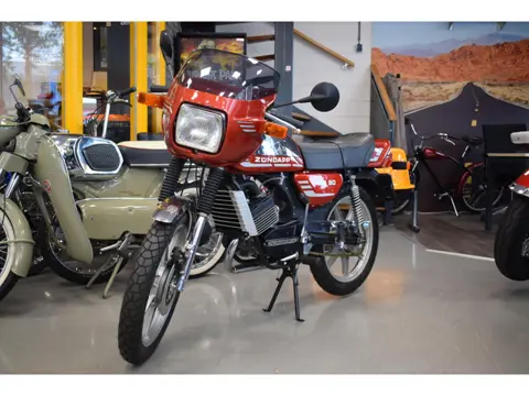 Zundapp KS 80 NIEUWSTAAT !!