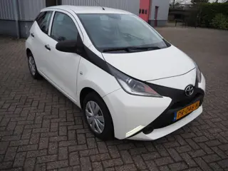 Toyota Aygo 1.0 VVT-i x-fun