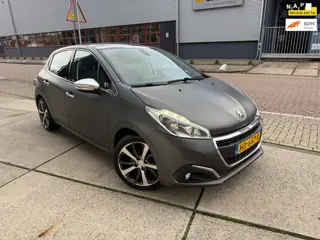 Peugeot 208 1.2 PureTech Première GLAS DAK CLIMA VOL Optie