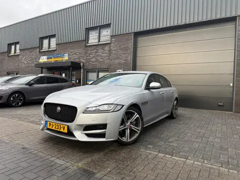 Jaguar XF 2.0d Portfolio | 2E EIGENAAR | 12MND GARANTIE | DEALER ONDERHOUDEN | LED | AUTOMAAT | CARP