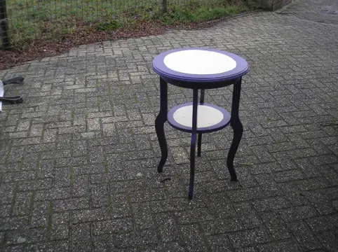 Bijzet / bloemen tafeltje