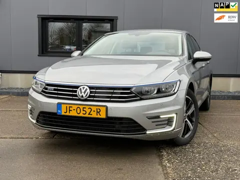 Volkswagen Passat 1.4 TSI GTE / TREKHAAK / Camera nette auto