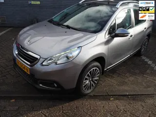 Peugeot 2008 1.2 PureTech Blue Lion
