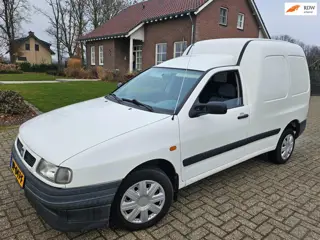 Seat Inca 1.4i Benzine met een Trekhaak en een Nieuwe APK !