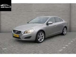 Volvo S60 2.0T Intro Edition LEDER/CLIMA/NAVI (bj 2010)