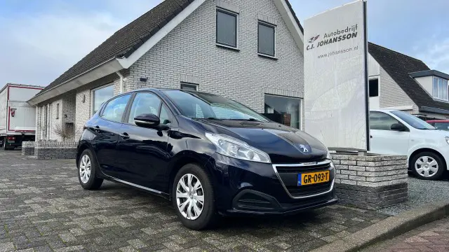 PEUGEOT 208 1.2Pure Tech Active
