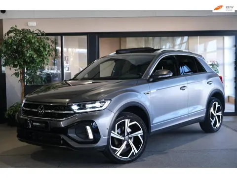 Volkswagen T-Roc 1.5 TSI R-Line 150PK Dsg Pano Navi Virtual Led Cam Acc Pdc Trek