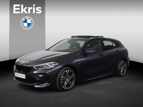 BMW 1-serie 118i Executive | Individual kleur | Panoramadak