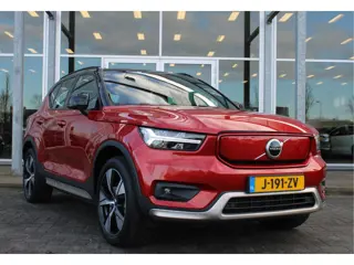 Volvo XC40 Recharge P8 AWD R-Design | Schuif/kanteldak | BLIS | Adapt. Cruise | Camera | Verw. Stoel