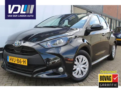 Toyota Yaris 1.5 Hybrid Mazda 2 Hybrid Apple carplay/ Android auto l Cruise control l Climate contro