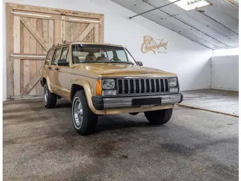 Jeep - Cherokee XJ - Pioneer - Ready to go