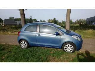 Toyota Yaris 1.0 VVTi