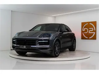 Porsche Cayenne Coupé 3.0 E-Hybrid 462PK | InnoDrive | Bose | Trekhaak | Sportchrono | VOL! Fabrieks