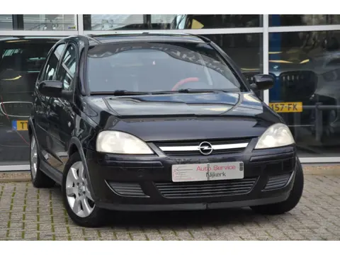 Opel Corsa 1.2-16V Silverline Airco Elek. Ramen Nav. Trekhaak APK