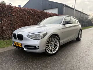 BMW 1-serie 118i Business / AIRCO / NAVI / CRUISE