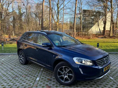 Volvo XC60 2.0 D4 FWD Ocean Race Pano l Cruise