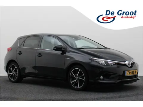 Toyota Auris 1.8 Hybrid Volcano Edition Camera, Navigatie, Keyless, Climate, 17"