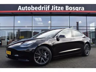Tesla Model 3 Standard RWD Plus SOH 84% 60kWh LED | Panoramadak | Zwart Leder | 360°Camera | Keyless
