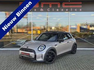 MINI Mini 1.5 One Pano Navi (bj 2022, automaat)