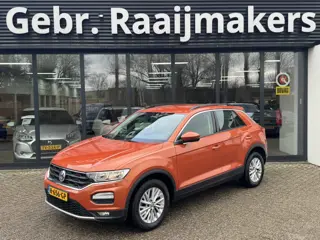 Volkswagen T-Roc 1.0 TSI Style *Navigatie*Stoelverwarming*