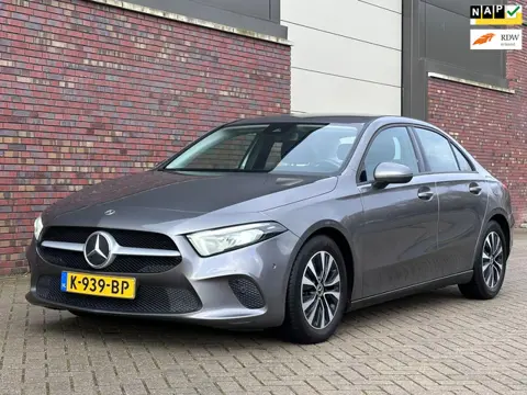 Mercedes-Benz A-klasse 180 Business Solution Automaat*Camera*Navigatie*Cruise*NAP*Clima*LM velgen*Pa