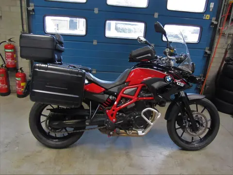 BMW F 700 GS |Nieuwjaarsactie €7750,-|Handvatverwarming|Smalle handkappen|Tanktas| Top en zijkoffers