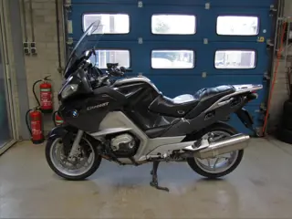 BMW R 1200 RT|Nieuwjaarsactie €6400,-| Handvatverwarming| Topkoffer| zijkoffers| Tanktas|verstelbaar