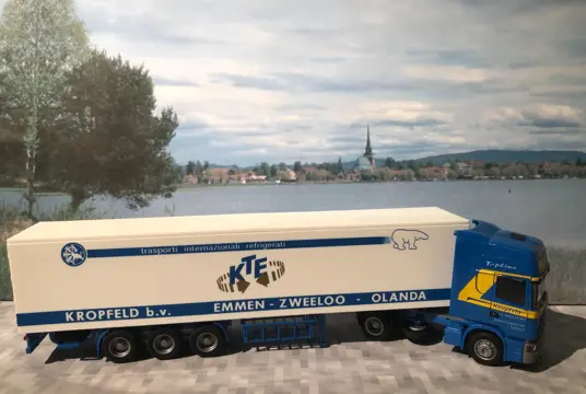 Kropfeld Scania 71204 AWM. HO