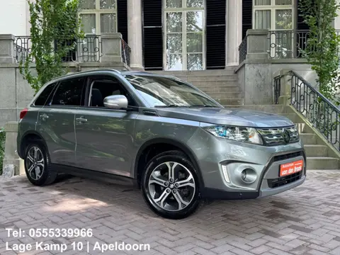 Suzuki Vitara 1.6 High Executive Panorama Xenon Camera Leder Navi Keyless Go Trekhaak Adapt Cruise
