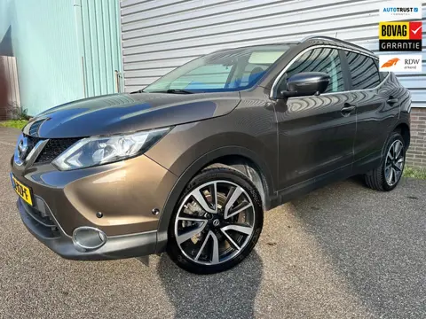 Nissan Qashqai 1.2 Tekna Panodak Leer Automaat