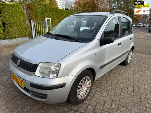 Fiat Panda 1.2 5-DRS Celebration CV EL. RAMEN TREKHAAK NAP NWE APK BIJ AFL.