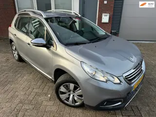 Peugeot 2008 1.2 PureTech Allure / Leder / Navi / PDC / Clima / Cruise