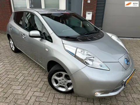 Nissan LEAF Acenta 24 kWh / Navi / Camera / Cruise / Clima / NAP