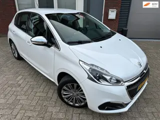 Peugeot 208 1.2 PureTech Allure / Navi / PDC / Clima / Cruise / NAP