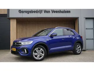 Volkswagen T-Roc 1.5 TSI 150pk DSG 2x R-Line IQ Light Afn-Trekhaak *Lapiz Blue* 17inch LM Adaptive C