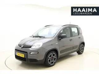 Fiat Panda 1.0 Hybrid City Life | Navigatie via Carplay | 3 Zitplaatsen | Airco | Dakrails | Hoge in