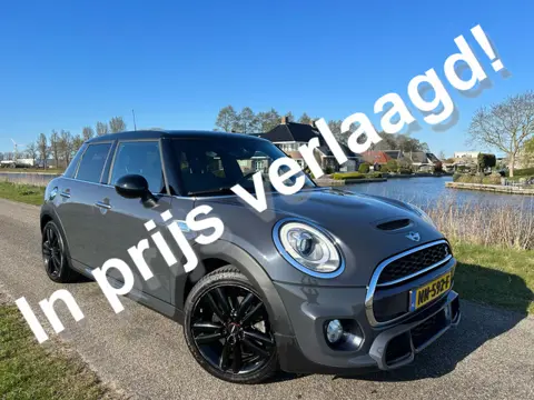 MINI Mini 2.0 Cooper S 192 PK Chili Serious Business John Cooper Works Uitvoering!