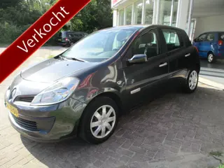 Renault Clio 1.2 TCE Rip Curl 5 Deurs! Kan direct mee! Apk 22-11-2025!